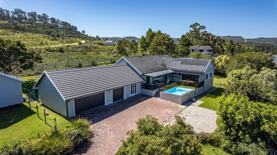 6 Bedroom Property for Sale in Hunters Home Western Cape